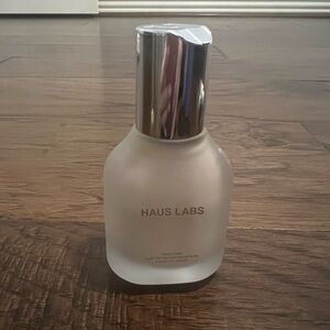 Haus Labs By Lady Gaga Foundation in 040 light neutral